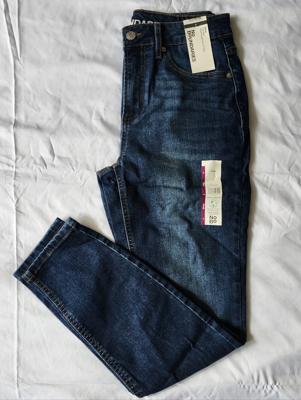 No Boundaries Ladies Navy Blue Slim Stretch Jeans. - Size 4